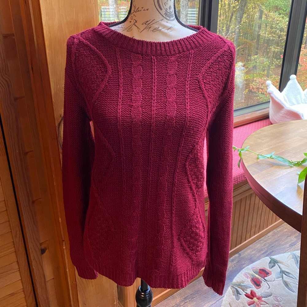 Alya Sweater
